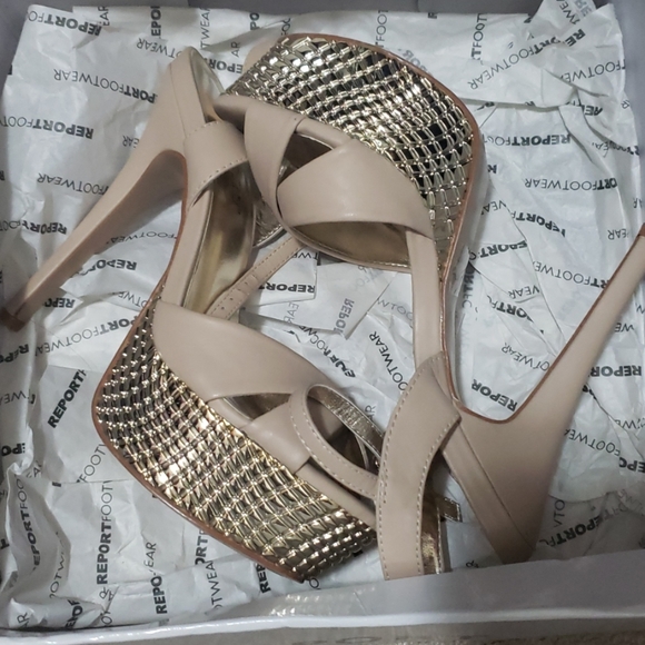 Heels - Picture 3 of 5